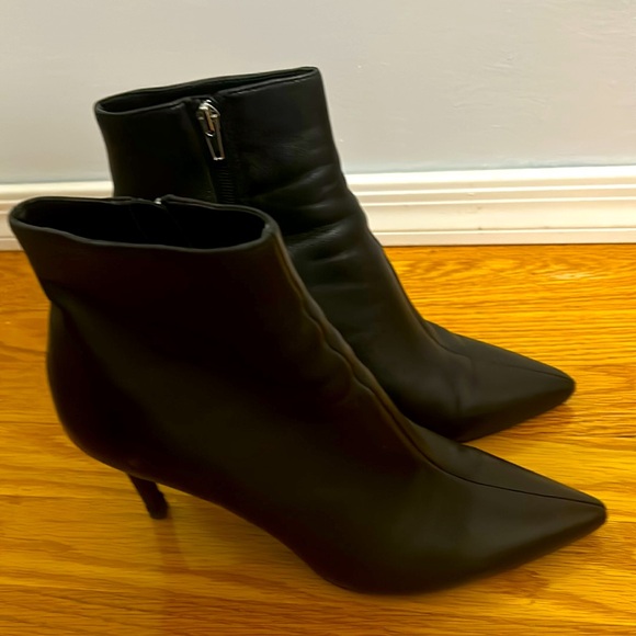 Steve Madden Booties - Picture 3 of 7
